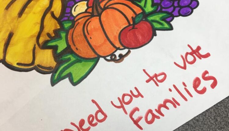 A card made by a child of an immigrant in Mantiwoc (Photo 