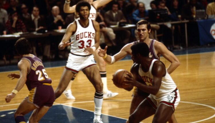 John Block 'difference-maker' in ending Lakers winning streak