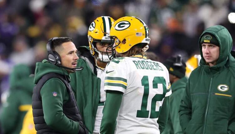 Packers warned against signing WR Antonio Brown in the off-season

