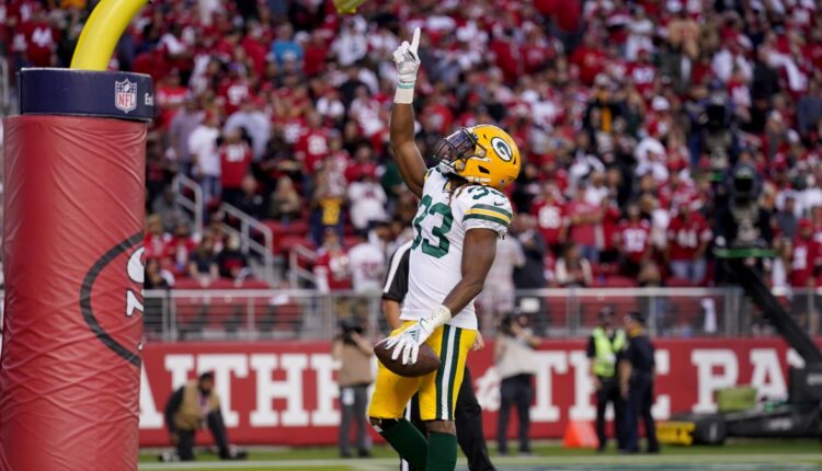 Packers-49ers Saturday Night Playoff Playset

