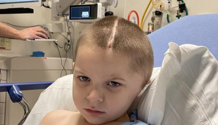 A setback for Alex Hook; Infection sends Silver Lake boy back to the hospital | Local News