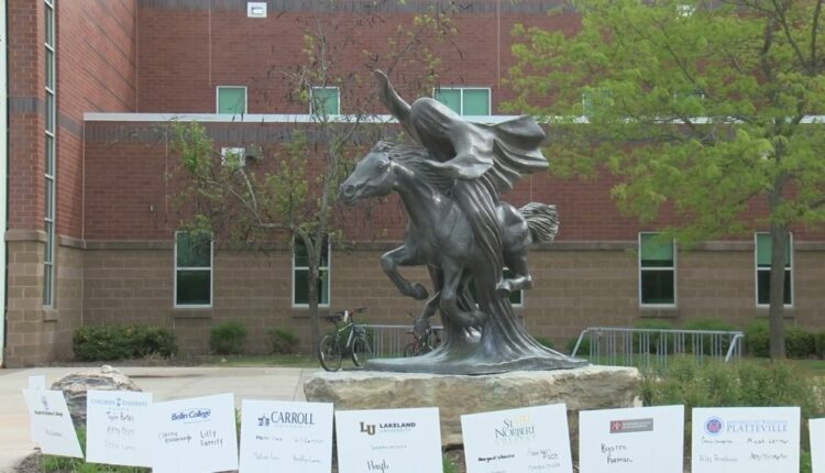  Kaukauna School Board votes to keep Galloping Ghost statue outside of high school, add signage explaining significance |  WFRV Local 5
