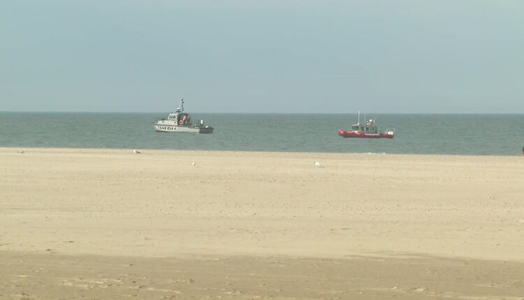 Busy beaches, dangerous swimming conditions expected on Lake Michigan for Memorial Day
