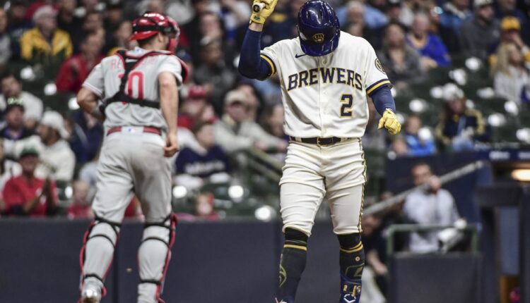 Milwaukee Brewers Bats Go Ice Cold on 7 Game Home Stand