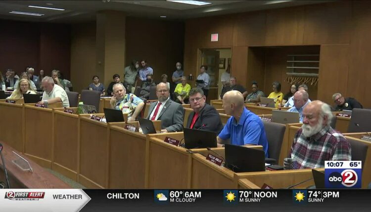 Positive LGBTQ report triggers lengthy debate at Green Bay city council meeting

