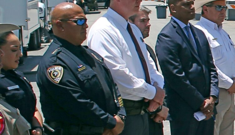  Uvalde schools' police chief resigns from City Council |  WFRV Local 5
