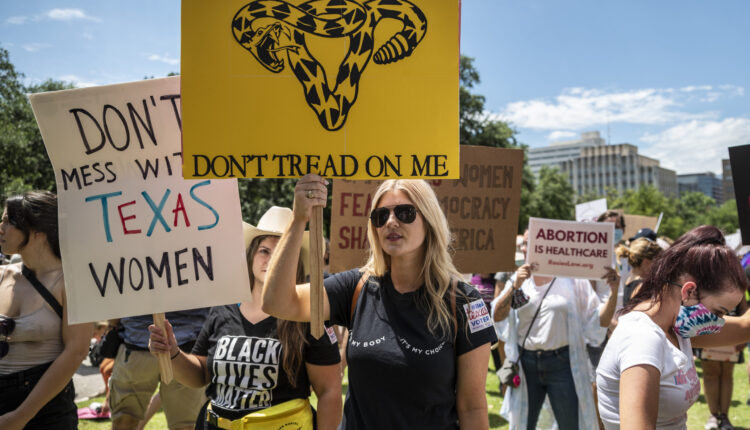 As abortion crisis engulfs red states, advocates press White House for a bolder plan