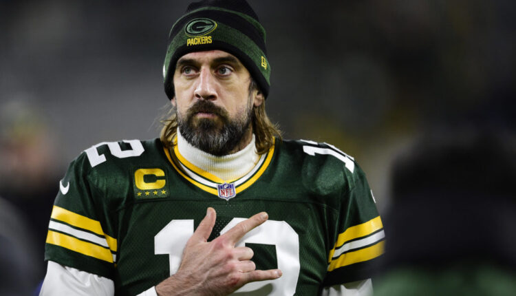 los-angeles-rams-v-green-bay-packers.jpg