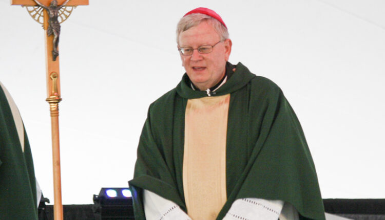 Bishop_David_Ricken_Lifest_2012_Sermon-wikicommons.jpg