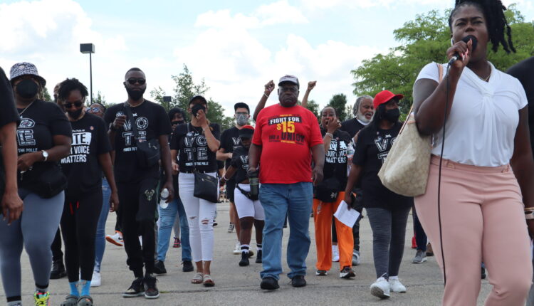 Activists, county officials kick off early voting in Milwaukee