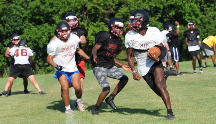 High school football: Parks to add plenty of flash to a youthful Bradford team | High School