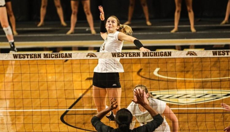 King Records 1,000th Career Kill in Win Over Green Bay

