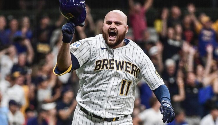 Rowdy Tellez