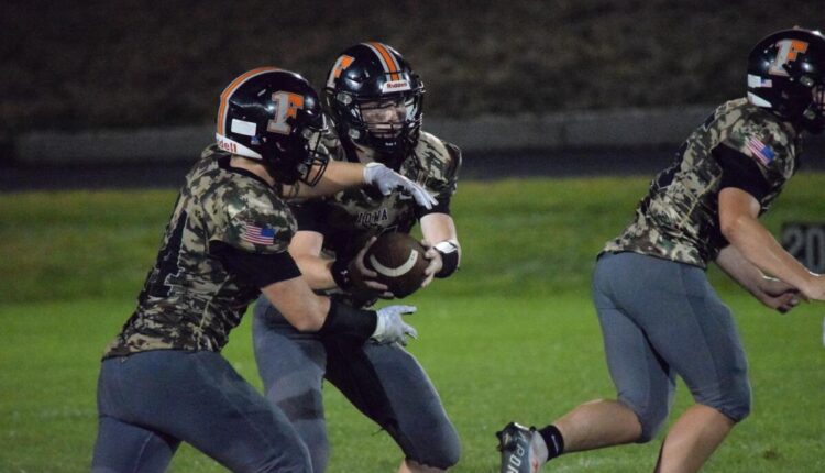 Fairfield falls late to Fort Madison