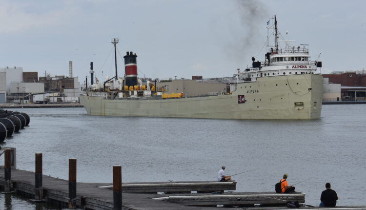 Port of Green Bay shipping on pace with 2021
