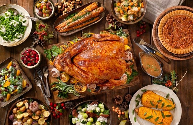 Whether you don't feel like cooking or have yet to plan out your holiday dinner, these Green Bay area restaurants are offering dine in and takeout options.