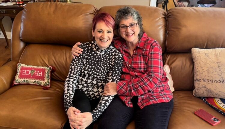  Sisters find each other after decades of separation |  WFRV Local 5
