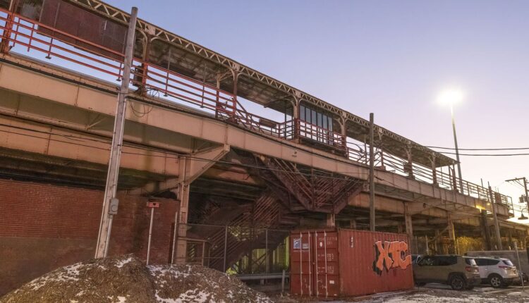 Decades after Racine Green Line station closed, Englewood activists renew push to reopen it
