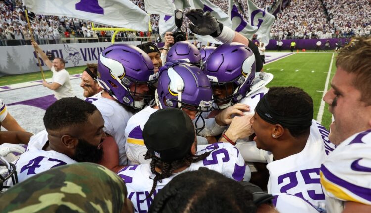 NFC Playoff Race: Christmas Comes Early for Packers
