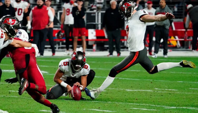 Tampa Bay Buccaneers and Green Bay Packers boost NFL playoff hopes on Christmas
