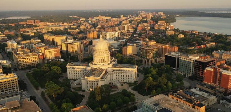Madison, Wisconsin, approves complete green streets policy