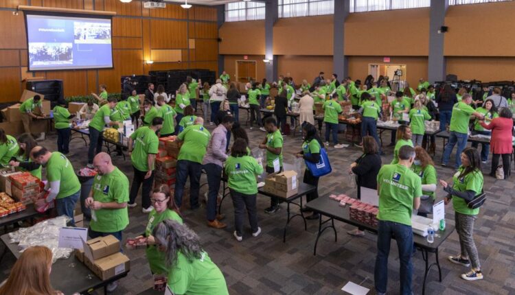 Goodwill Industries Community Day event at UW-Parkside draws hundreds