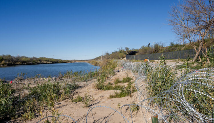 Intense opposition to U.S. Senate immigration deal quickly emerges
